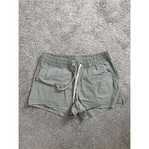 Vuori Women’s S Ripstop Casual Organic Cotton Olive Green Drawstring 3” Shorts